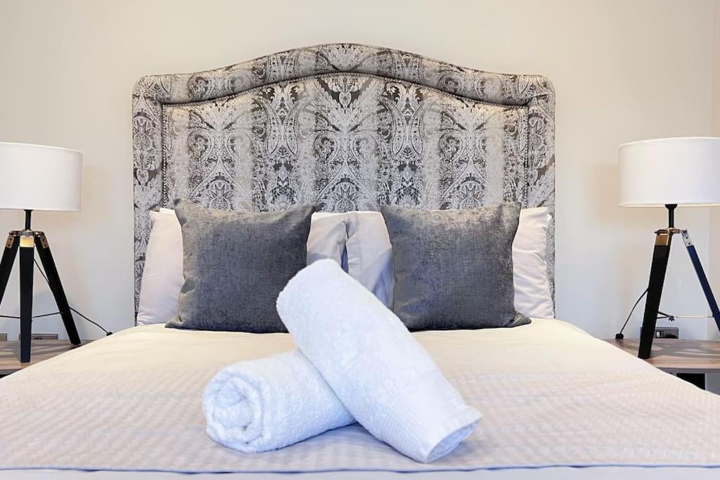 No6, Luxury Townhouse Near Bicester Village Exteriör bild